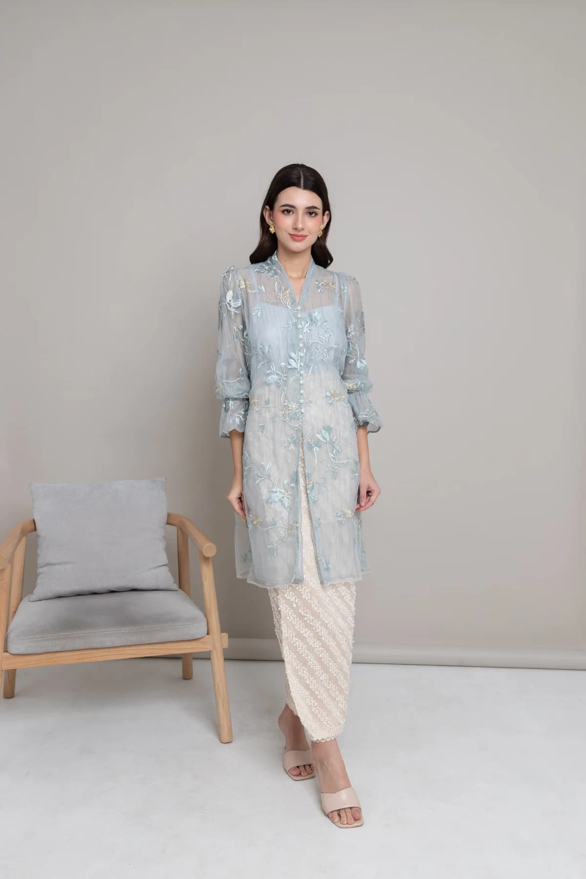 Karuna Light Blue by Luxxe